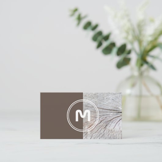 Elegant monogram hout met twee tonnen bruin tapent visitekaartje (Staand voorkant)