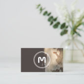 Elegant monogram hout met twee tonnen bruin tapent visitekaartje (Staand voorkant)