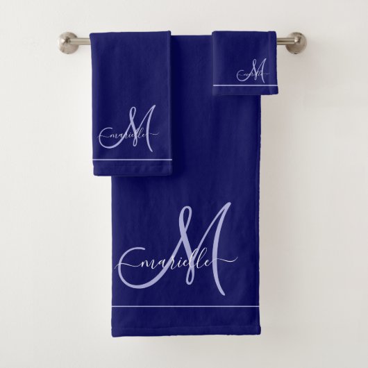 Elegant Monogram Initiaal Navy Blauw Bad Handdoek (Insitu)