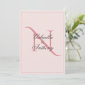 Elegant Monogram Initiaal Pink Wedding Uitnodiging (Staand voorkant)