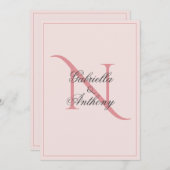 Elegant Monogram Initiaal Pink Wedding Uitnodiging (Voorkant / Achterkant)