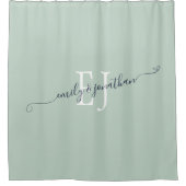 Elegant Monogram Initialen Names Sage Green Douchegordijn (Voorkant)