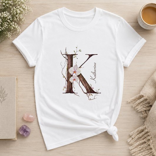 Elegant Monogram "K" met Pastel Orchideeën & Wijnr T-shirt