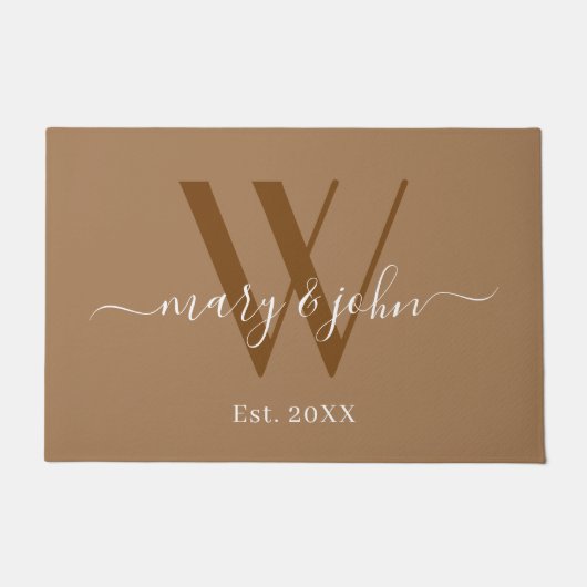 Elegant Monogram Khaki Names Script Weddenschap Deurmat (Voorkant)