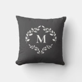 Elegant Monogram Lauwerbladeren Crest Maatwerk Kussen (Voorkant)