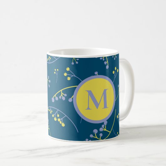 Elegant monogram lila geel bessenpatroon koffiemok (Voorkant rechts)