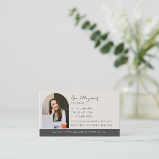 Elegant Monogram Logo Neutral Professional Visitekaartje (Staand voorkant)