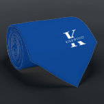 Elegant monogram   naam | Lapis Blue | eenzijdig Stropdas<br><div class="desc">Een elegante stropdas met een vettig wit monogram op een diepe achtergrond van Lapis Blue. Bovenop dit monogram staat uw voor- of achternaam,  die in alle hoofdsteden is vermeld.</div>
