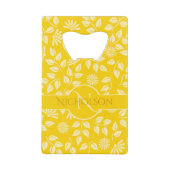 Elegant Monogram Naam Leaf Daisy Pattern Yellow Creditkaart Flessenopener (Voorkant)
