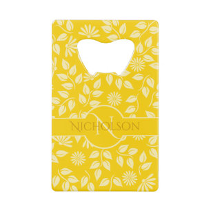 Elegant Monogram Naam Leaf Daisy Pattern Yellow Creditkaart Flessenopener