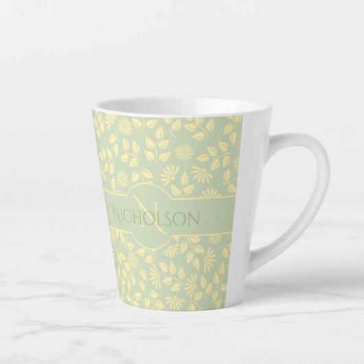Elegant Monogram Naam Leaf Pattern Pastel Green Latte Mok (Rechts)