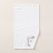 Elegant Monogram Pretty Beige Blue Flowers Floral  Bad Handdoek (Handdoek)