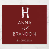 Elegant Monogram Script Weddenschap Burgundy Red Sparkling Wijnetiket (Enkel label)