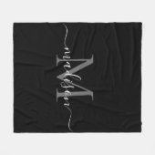 Elegant Monogram Zwart Wit Modern Script Naam Fleece Deken (Voorkant (Horizontaal))