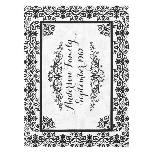 Elegant monogramed damask tafelkleed (Voorkant)