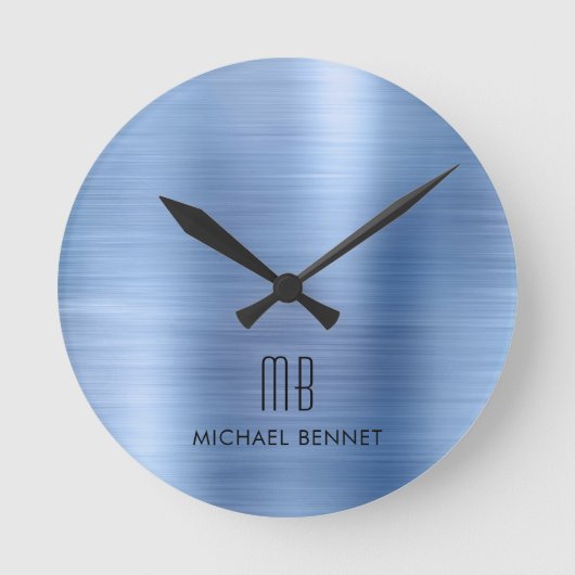 Elegant Monogrammed Blue Brushed Metallic Ronde Klok (Voorkant)