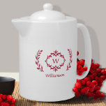 Elegant Monogrammed Name Modern Wreath Magenta Red Theepot<br><div class="desc">Pas uw keuken aan met onze elegante monogrammed naam en het initiaal magenta rood-witte ontwerp met een unieke laurel-brede en aangepaste tekstoptie. Alle kleuren in dit ontwerp, met inbegrip van het grote afbeelding, kunnen met het Zazzle-ontwerpgereedschap in elke kleur van uw keuze worden gewijzigd. Het speciale vector grafische ontwerp laat...</div>