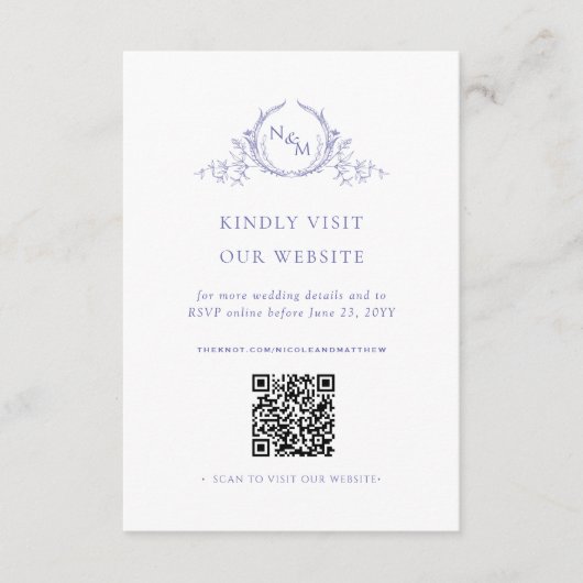 Elegant Monogrammed Paarse QR-Code/RSVP Online Informatiekaartje (Voorkant)