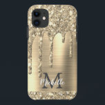 Elegant monogrammen Gold Glitter Drives Gold Metal Case-Mate iPhone Case<br><div class="desc">Moderne,  girale glitter druppelt naam en monogrammed iphone draagtas. Dit ontwerp is voorzien van gele goudglittersparkle-druppels op goudbruine metalen achtergrond met aangepast gepersonaliseerd monogram initiaal en sjabloon van voornaam tekst. Perfect vrouwelijk geschenk. Neem contact met me op als je hulp of overeenkomende objecten nodig hebt.</div>