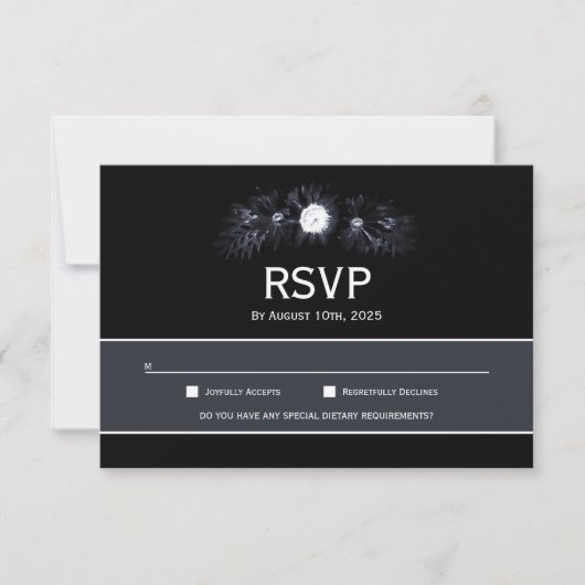 Elegant Moody Black Floral Wedding RSVP (Voorkant)