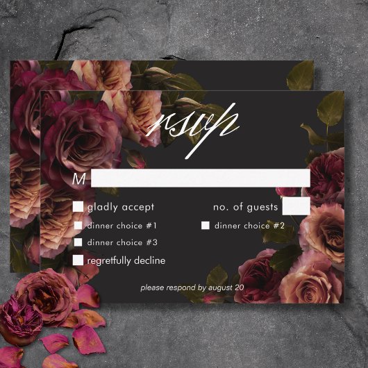 Elegant Moody Muted Rust & Bourgondië Bloemendiner RSVP Kaartje