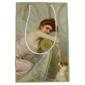 Elegant mooie dame aaien haar puppy hond medium cadeauzakje (Voorkant)