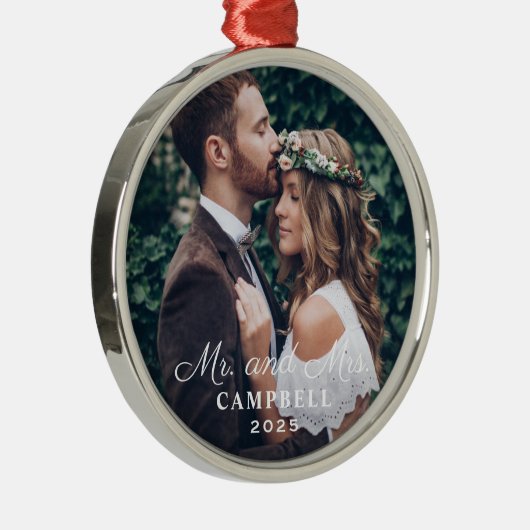 Elegant Mr en Mrs Wedding Custom Photo Monogram Metalen Ornament (Rechts)
