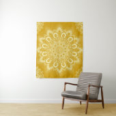 Elegant Mustard Yellow Flower Mandala Wandkleed (In situ)