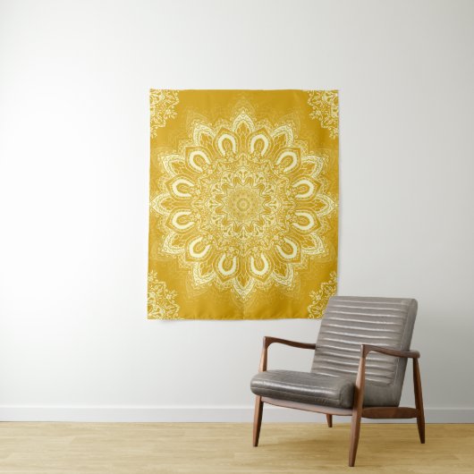 Elegant Mustard Yellow Flower Mandala Wandkleed (In situ)