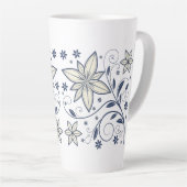 Elegant Navy Blauw Bloempatroon | Latte Mok (Rechterhoek)