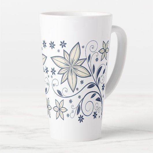 Elegant Navy Blauw Bloempatroon | Latte Mok (Rechterhoek)