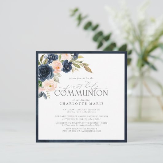 Elegant Navy Blauw Blush Roze Bloemen Heilige Comm Kaart (Staand voorkant)