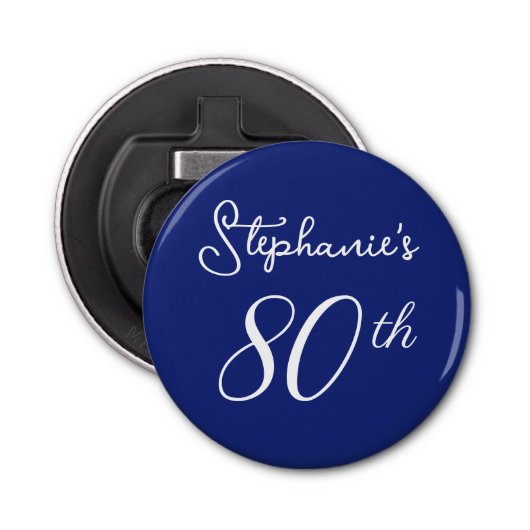 Elegant Navy Blauw Monogram 80e Verjaardagsfeest Button Flesopener (Voorkant)