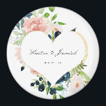 Elegant Navy Blue Blush Roos Floral Heart Wedding Magneet<br><div class="desc">Deze aangepaste florale magneten zullen perfect zijn om je gasten te geven als huwelijksgunsten. Deze elegante ontwerp-sjabloon is voorzien van een faux gouden hartslag, voorzien van handbeschilderd blauw marinesultaat en een wazige roze waterverf roos met groen. Pas uw namen en trouwdatum in zwarte manuscripttypografie aan. Bekijk alstublieft onze I Love...</div>