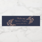 Elegant Navy Blue en Faux Roos Gold Wedding Waterfles Etiket (Enkel label)