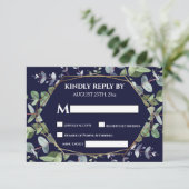 Elegant Navy Blue Eucalyptus Greenery Wedding RSVP Kaartje (Staand voorkant)