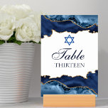 Elegant Navy Blue Gold Agate Bar Mitzvah Party Kaart<br><div class="desc">Elegante marineblauw en gouden agaat versiert deze moderne Bar Mitzvah feesttafelnummers. Uw tafelnummer is geschreven in mooi formeel schrift onder de Davidster. Koele receptie decor voor een chique,  stijlvolle Joodse familie.</div>