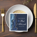 Elegant Navy Blue Gold Agate Bat Mitzvah Servet<br><div class="desc">Elegant marineblauw en goudmakelaar versiert de kant van deze moderne Bat Mitzvah-partijnapkin. De naam van je dochter is geschreven in een mooi,  formeel schrift onder de ster van David. Ideaal voor een chic,  stijlvolle joodse familie die een meisje viert dat naar de Torah wordt geroepen.</div>