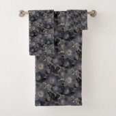 Elegant Navy Blue & Gray Floral Pattern Bad Handdoek (Insitu)