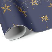 Elegant Navy Blue in Gold Snowflake kerststerren Cadeaupapier (Rol Hoek)