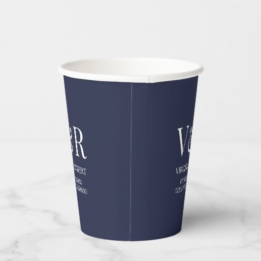 Elegant Navy Blue Monogram | Minimale bruiloft Papieren Bekers (Rechts)