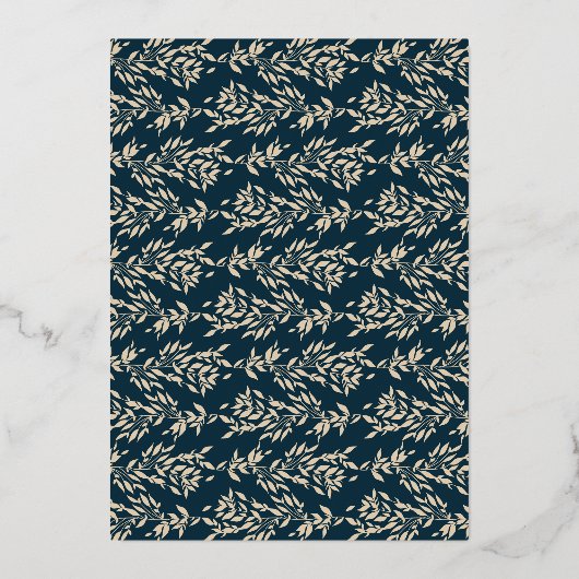 Elegant Navy Blue monogram Roos Gold Crest Bruilof Folie Uitnodiging (Achterkant)