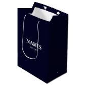 Elegant Navy Blue Personalized Name Gift Bag Medium Cadeauzakje (Voorkant Gekanteld)
