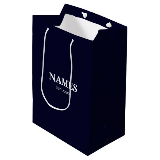Elegant Navy Blue Personalized Name Gift Bag Medium Cadeauzakje (Voorkant Gekanteld)