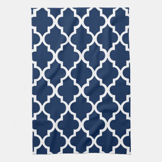 Elegant Navy Blue Quatrefoil Tiles Pattern Theedoek (Verticaal)