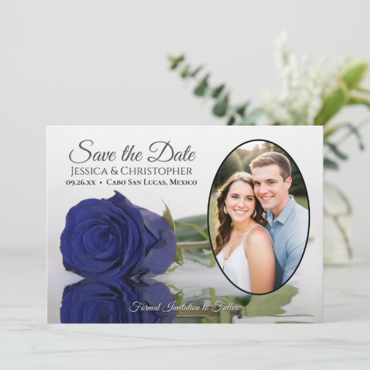 Elegant Navy Blue Roos & Ovaal Foto Bruiloft Save The Date (Staand voorkant)