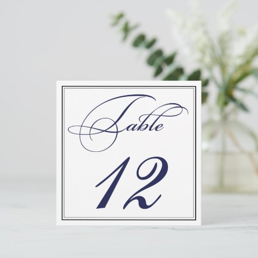 Elegant Navy Blue Script Table Number Kaarten (Staand voorkant)