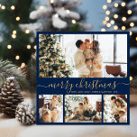 Elegant Navy Gold 4 Photo Collage Kerstmis Feestdagenkaart<br><div class="desc">Elegant Calligraphy Minimalist Navy and Gold 4 Photo Collage Merry Kerstmis Script Holiday Card. Deze festieve, imitalistische, grillige sjabloon met vier (4) fotovakantiekaarten is voorzien van een fotocollage en zegt "Vrolijk kerstfeest"! De tekst met de groet "Merry Kerstmis" is geschreven in een mooi handschrift met de letters zwoerd en staart,...</div>