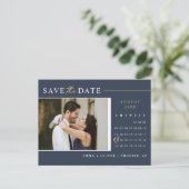 Elegant Navy Gold Bewaar de datum Kalender QR Code Briefkaart (Staand voorkant)