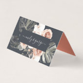 ELEGANT NAVY RUST MONSTRERA PEONY FLORAL WEDING KAART (Achterkant)